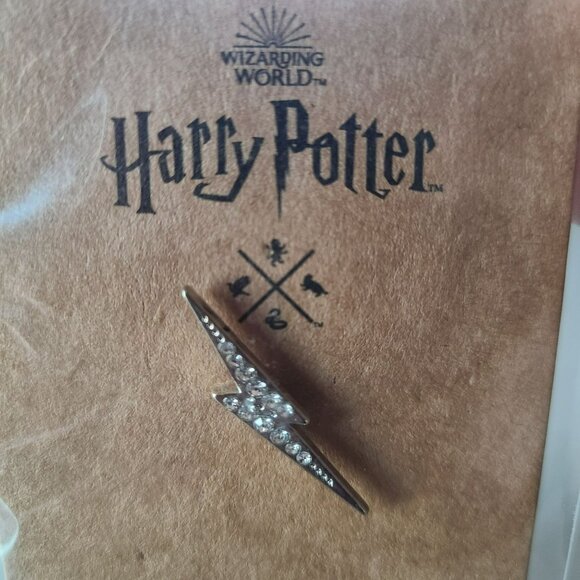 Harry Potter Pin Badge Lightning Bolt Rhinestone Wizarding World Tokyo WB Studio - Picture 1 of 7